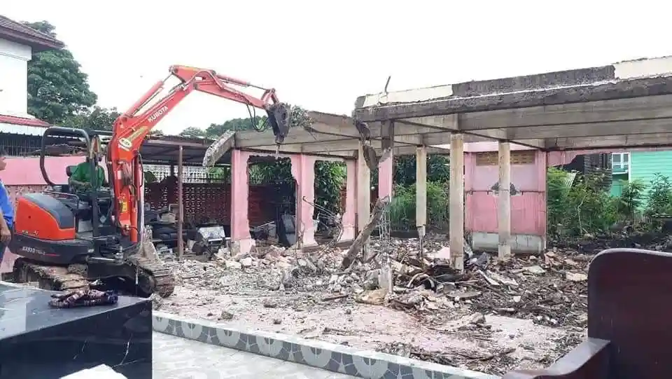 รับรื้อบ้านและเคลียร์พื้นที่ด้วยทีมงานประเมินหน้างาน